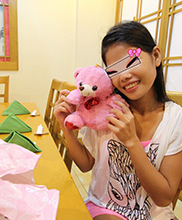 Cute Pinay Spinner Anabel showing it all with her Asian legs spread wide